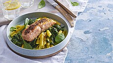 Losos na m�sle a bylink�ch, �pen�tov� t�stoviny