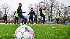 Petr Juli�, David Jur�enko a Franti�ek �ech (trojice v pop�edí) na prvním...