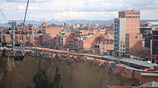 Ajmar�tí duchovní tvrdí, �e místo na hran� je jejich pracovi�t�m. St�hovat se...