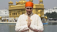 Politika hodnot? Ne politika póz. Typická situace: Justin Trudeau v Indii rád...