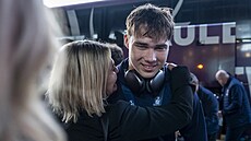 Hokejový útoník Adam Novotný po návratu z bronzového mistrovství svta hrá...