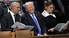 Bývalý americký prezident Barack Obama hovo�í s budoucím prezidentem Donaldem...