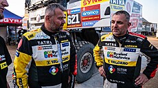 Martin oltys (vpravo) se svým kamionem Tatra Buggyra EVO3 na Rallye Dakar.