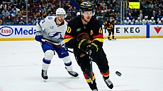 �védský centr Elias Pettersson v akci proti Tamp�.