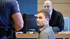 U soudu ve Zlín� stanul Tomá� Novosad, který podle ob�aloby ma�etou napadl a...