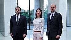 N�mecká ministryn� zahrani�í Annalena Baerbocková a francouzský ministr...