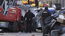 V New Orleans do davu najelo vozidlo, zabilo deset lidí. (1. ledna 2025)