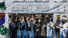 Hnutí Tálibán uspo�ádalo v afghánské provincii Pand��ír výstavu smaragd� a...