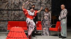 Komedie Brn�nské metro z dílny Národního divadla Brno nabízí zt�e�t�ný, ale...