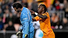 Vinícius Júnior se mstí branká�i Valencie Dimitrievskému.