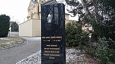 Prázdný hrob Zde�ka Mra�ka.