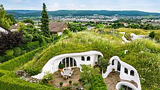 Luxusní ekologický d�m ve �výcarském Dietikonu má mnoho zvlá�tností. Tou hlavní...