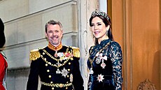 Dánský král Frederik X. a královna Mary na novoro�ní galave�e�i v paláci...