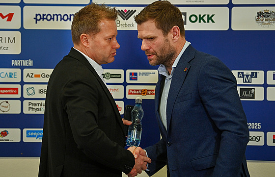 Majitel hokejových Vítkovic Ale� Pavlík a nový trenér a sportovní mana�er klubu...
