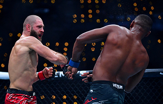 Ji�í Procházka a Jamahal Hill