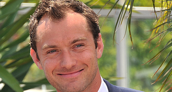 Britský herec Jude Law.