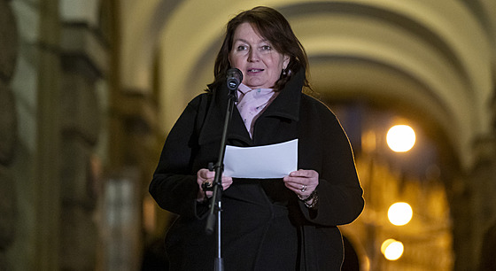 Rektorka Univerzity Karlovy Milena Králí�ková na pietním aktu k uct�ní památky...