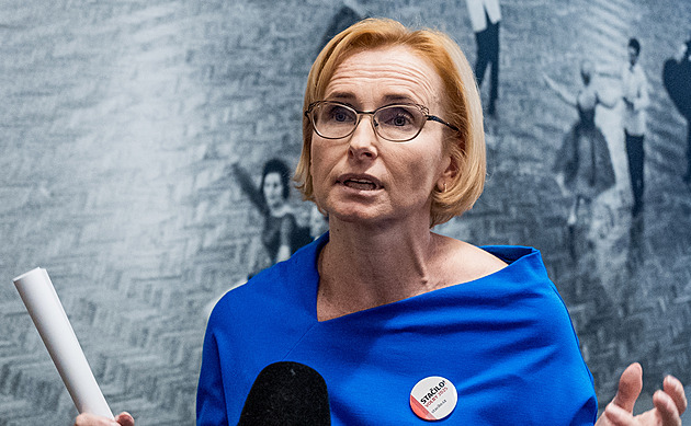 Hlavně přežít, o nic jiného už levici nejde. Ve volbách se bude hrát o její další existenci