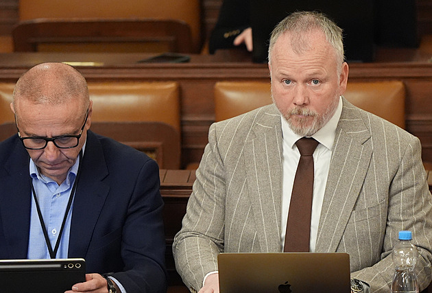 Nic než šmírování, vadí ANO návrh registrace turistů. Regulace Airbnb neprojde