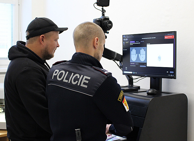 V loském kalendáním roce policisté odboru cizinecké policie zjistili v Kraji...