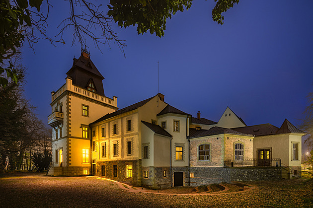 Larischova vila v Pardubicích