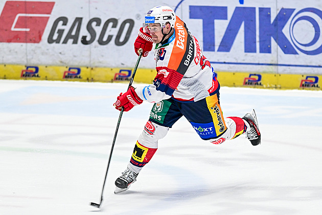 ONLINE: Pardubice hrají s Budějovicemi, Kometa bojuje o čtyřku s Hradcem