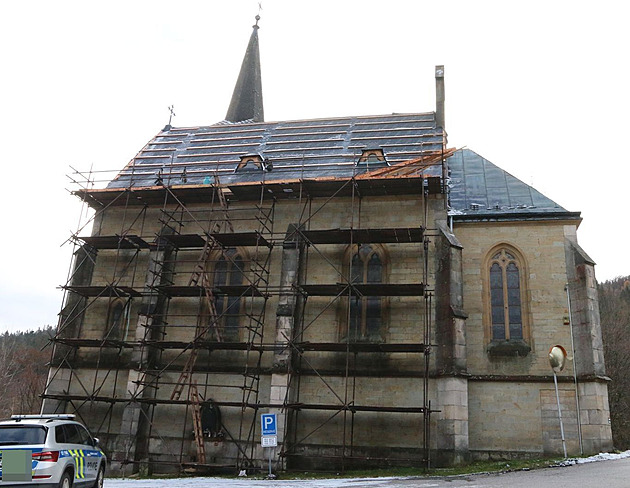 Vloupání do kostela sv. Jana K�titele v Janských Lázních