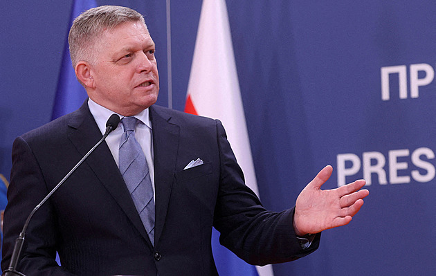 Více sebereflexe, nebo zvažte odchod z politiky, píší psychiatři Ficovi