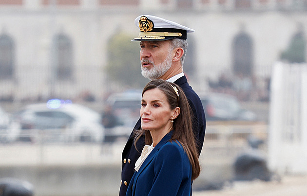 Juan Carlos v pamětech obdivuje diktátora Franka a obul se do svého syna