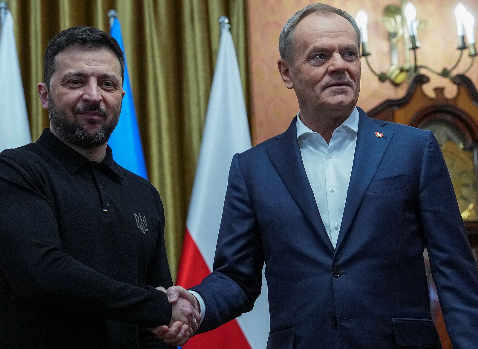 „Republika na ně nezapomíná.“ Tusk ohlásil postavení zdi se jmény Poláků zabitých na Ukrajině