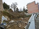 Po zbouran neorenesann vile v ulici Hlinky zstaly u jen posledn sutiny....