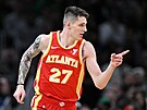 Vít Krejí z Atlanty slaví svou trefu bhem utkání proti Bostonu.