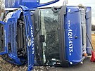 Na 14. kilometru d�lnice D7 ve sm�ru na Prahu do�lo k p�evr�cen� n�kladn�ho...