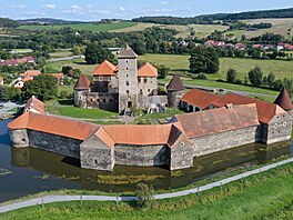Sídlo pán� ze �vihova tu není jen do po�tu. Svou propracovanou architekturou za...