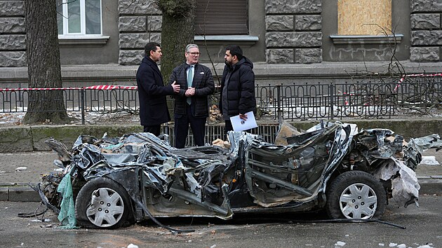 Starmer Zelensk�mu sl�bil, �e Brit�nie pom��e s garanc� bezpe�nosti Ukrajiny po dal��ch sto let. (16. ledna 2025)