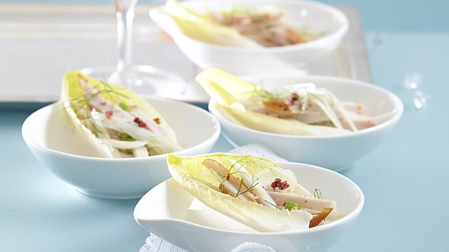 Salát z uzeného kuete a fenyklu