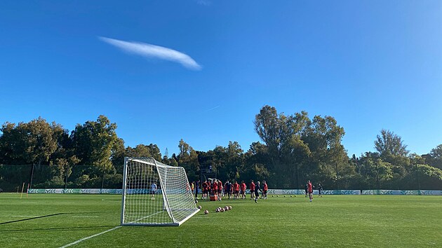 Tr�nink spar�ansk�ch fotbalist� na soust�ed�n� ve �pan�lsk� Marbelle.