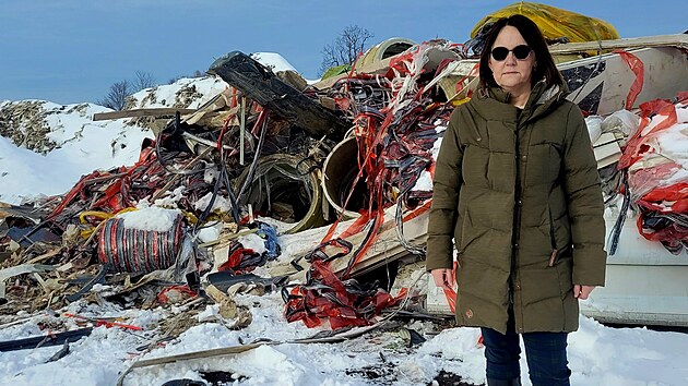 Starostka Jikova Barbora ikov brnila vlastnm tlem, aby kamiony s neleglnm odpadem zmizely beze stop. (17. ledna 2025)
