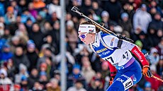 Jessica Jislová na ve stíhacím závodu v Oberhofu.