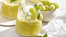 M�tovo-hroznov� drink
