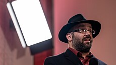 Daniel Sterzik na tiskové konferenci uskupení Sta�ilo! k podpisu memoranda o...