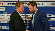 Majitel hokejových Vítkovic Ale� Pavlík a nový trenér a sportovní mana�er klubu...