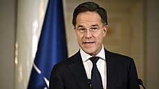 Generální tajemník NATO Mark Rutte se úastní spolené tiskové konference na...
