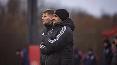 Trenér spar�anské rezervy Lubo� Lou�ka.