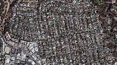 Satelitní snímek oblasti Pacific Palisades p�ed po�áry.