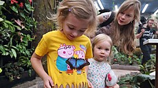 Exoti�t� mot�li d�ti bav�. 