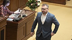 Ministr práce a sociálních v�cí Marian Jure�ka z KDU-�SL p�i jednání o zvý�ení...