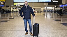 Robert �lachta p�ed odletem do USA. (16. ledna 2025)