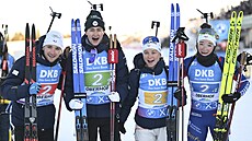 St�íbrná smí�ená �tafeta Francie. Zleva Fabien Claude, Eric Perrot, Jeanne...