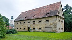 Barokní sýpka u Jablonného v Podjetdí se zmnila v místo, kde se konají...